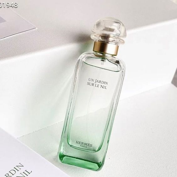 【ของแท้✓จัดส่งรวดเร็ว】Un Jardin Sur Le Nil & H24 EDT/Terre d'Hermes EDT 2ml/5ml/10ml น้ําหอมชาย น้ำหอมขายดี  น้ําหอม unisex กลิ่นติดทนนาน น้ำหอมพกพา