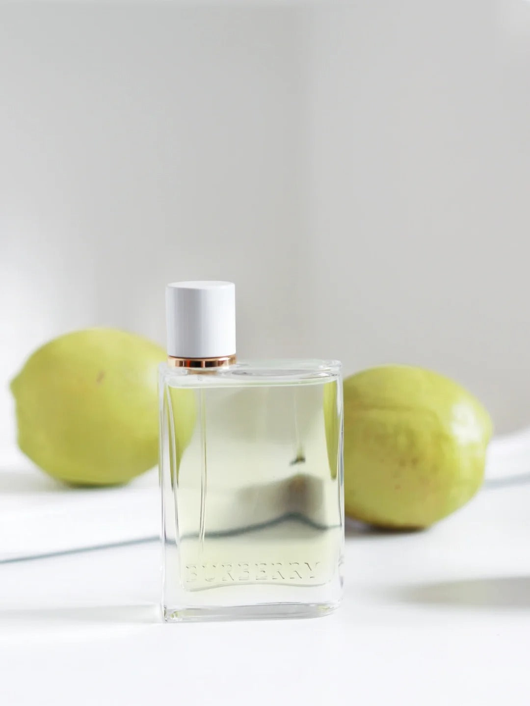 【ของแท้✓ติดทนนาน】 Her Eau de Toilette 2ml / 5ml / 10ml น้ําหอมผู้หญิง น้ำหอมพกพา พร้อมส่ง beauty fragrance