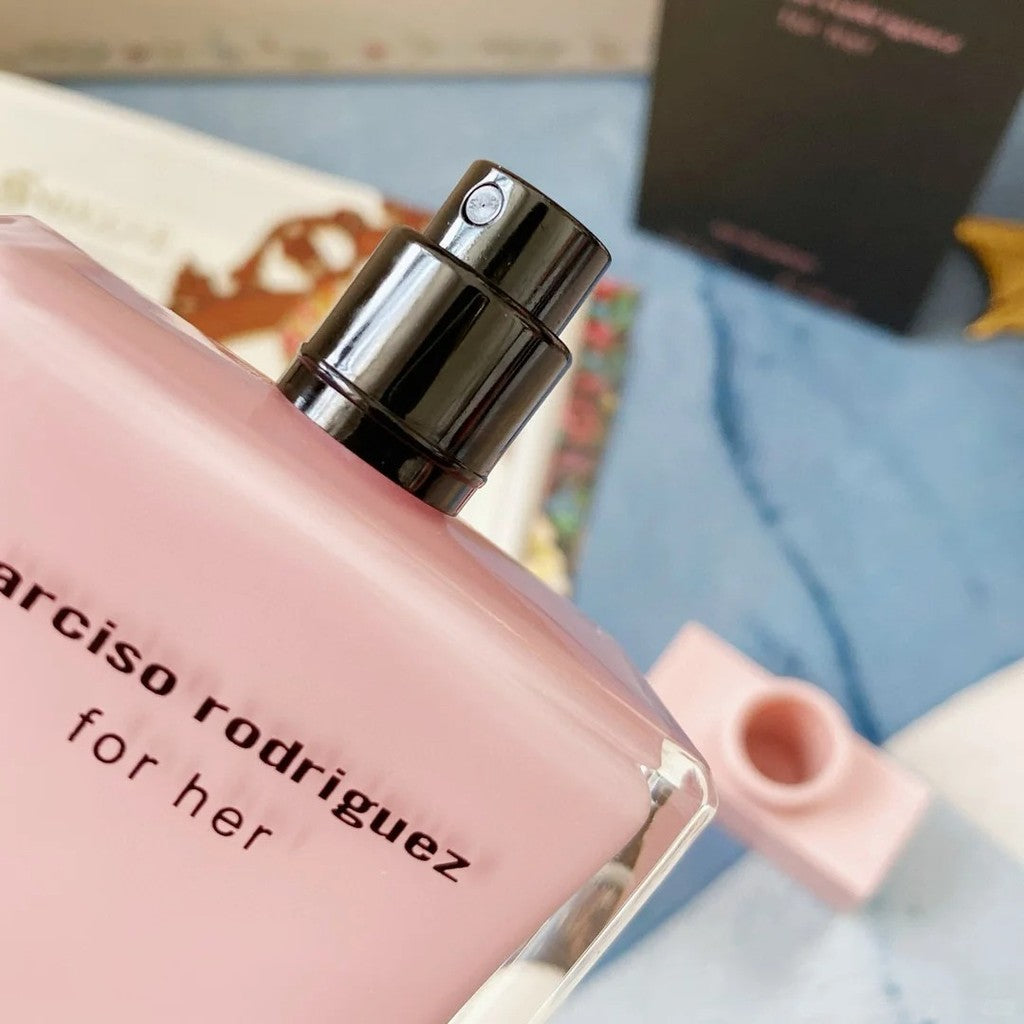 【ของแท้✓จัดส่งรวดเร็ว】for Her EDP & Fleur Musc for Her 2ml/5ml/10ml น้ําหอมผู้หญิง สินค้าขายดี ขนาดทดลอง น้ำหอมพกพา ติดทนนาน