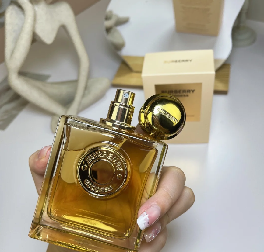 Burberry Goddess EDP