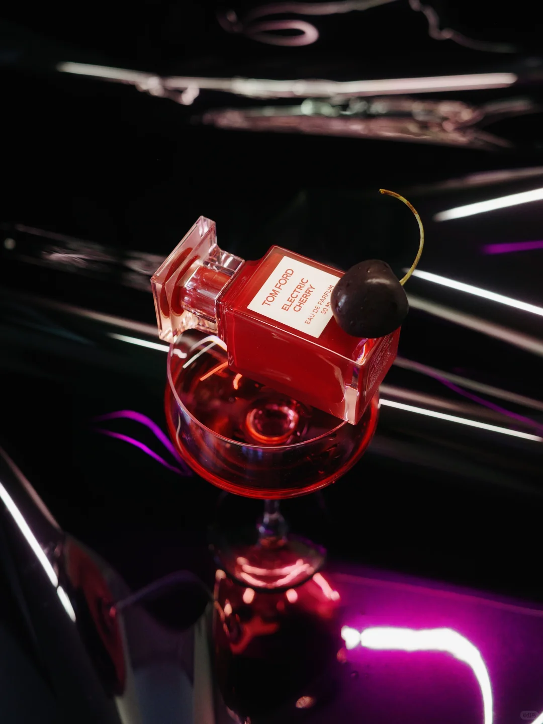 Tom Ford Electric Cherry EDP