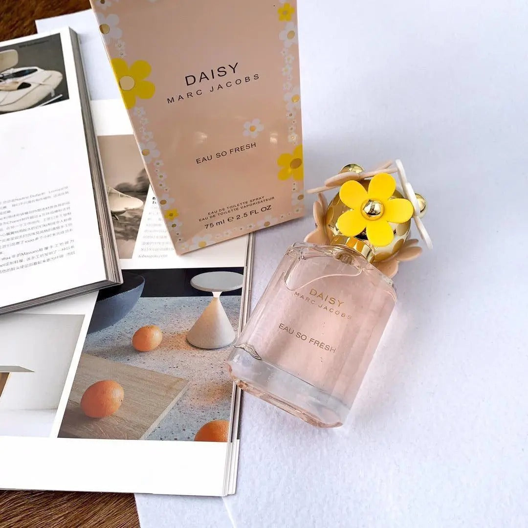 【ของแท้✓ติดทนนาน】 Daisy Eau So Fresh EDT 2ml / 5ml / 10ml น้ําหอมผู้หญิง น้ำหอมมินิ กลิ่นติดทนนาน น้ำหอมพกพา น้ำหอมยอดนิยม