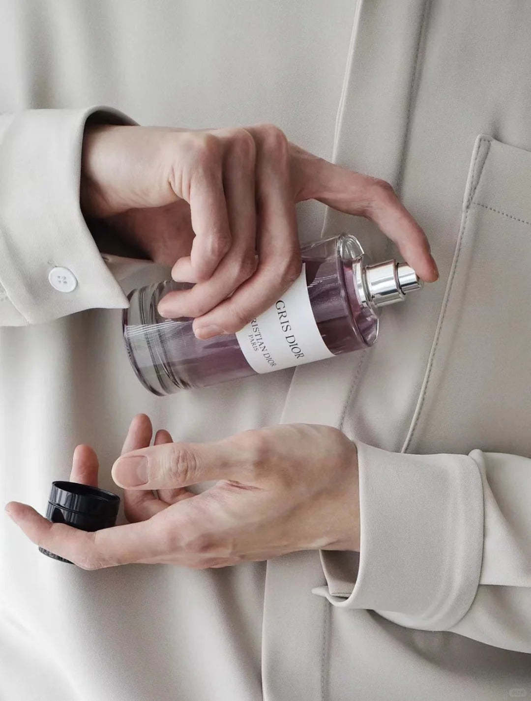 【ของแท้✓จัดส่งรวดเร็ว】Sauvage EDT & Blooming Bouquet EDT & J'adore 2ml/5ml/10ml น้ำหอมพกพา น้ําหอมชาย น้ำหอมผู้หญิง กลิ่นติดทนนาน