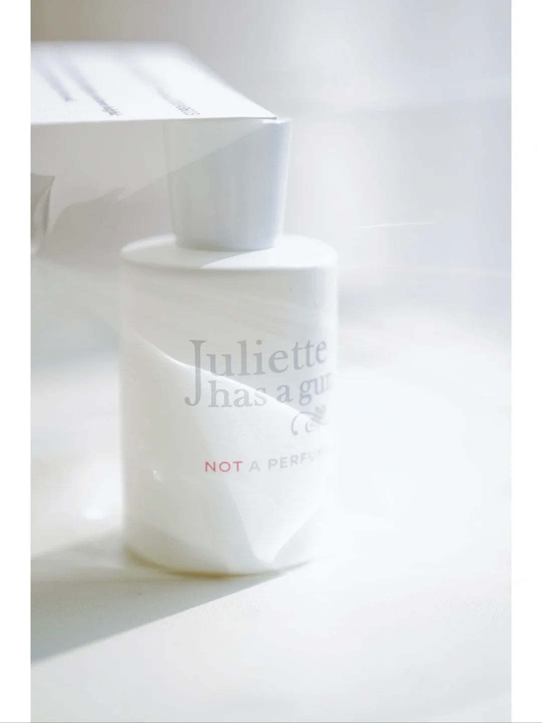 【ของแท้✓จัดส่งรวดเร็ว】 Not A Perfume Superdose EDP 2ml/5ml/10ml น้ําหอม unise  น้ําหอมผู้หญิง  กลิ่นติดทนนาน กลิ่นหอม น้ำหอมมินิ น้ำหอมพกพา