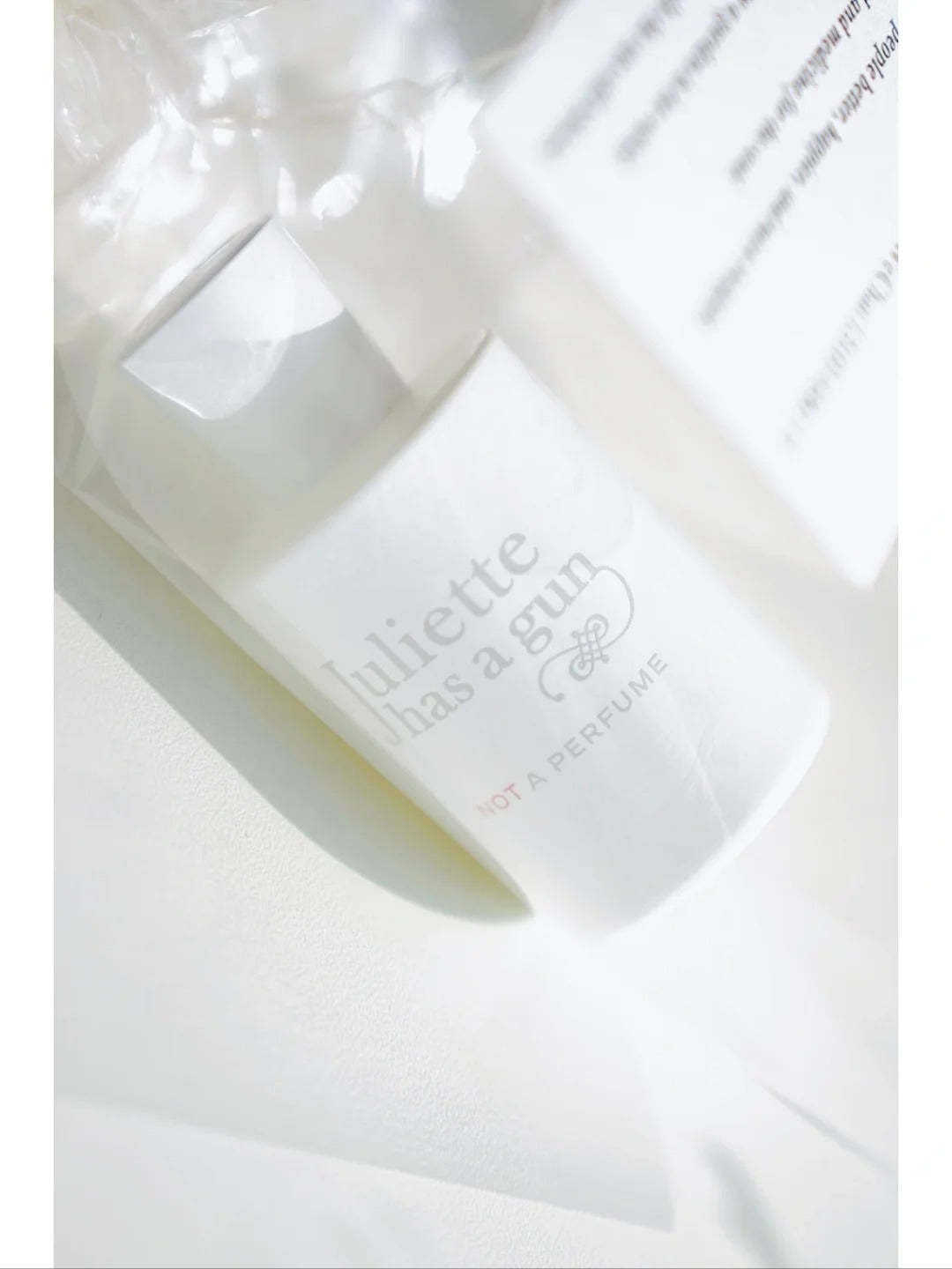 【ของแท้✓จัดส่งรวดเร็ว】 Not A Perfume Superdose EDP 2ml/5ml/10ml น้ําหอม unise  น้ําหอมผู้หญิง  กลิ่นติดทนนาน กลิ่นหอม น้ำหอมมินิ น้ำหอมพกพา