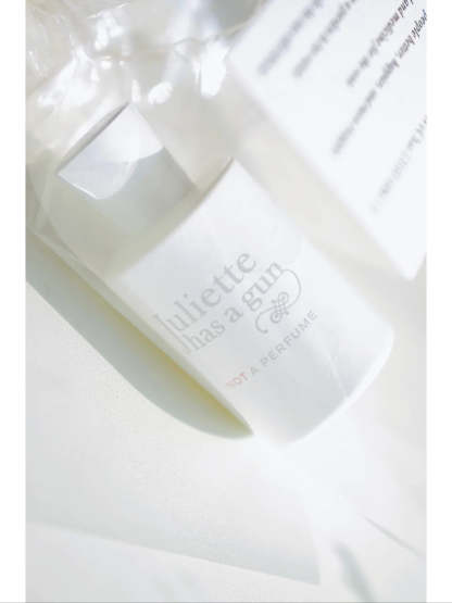 【ของแท้✓จัดส่งรวดเร็ว】 Not A Perfume Superdose EDP 2ml/5ml/10ml น้ําหอม unise  น้ําหอมผู้หญิง  กลิ่นติดทนนาน กลิ่นหอม น้ำหอมมินิ น้ำหอมพกพา