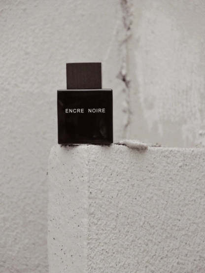 【ของแท้✓ติดทนนาน】Encre Noire EDT 2ml / 5ml / 10ml น้ําหอมชาย น้ำหอมพกพา ตัวอย่างน้ำหอมแบรนด์ น้ําหอมเสน่ห์