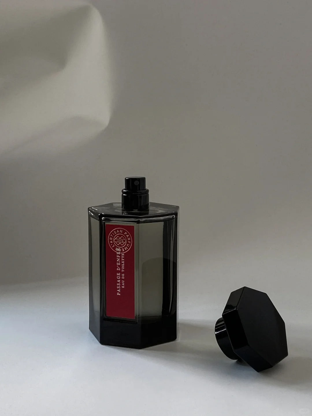 【ของแท้✓จัดส่งรวดเร็ว】Passage d'Enfer EDT 2ml / 5ml / 10ml น้ําหอม unisex น้ำหอมขายดี  น้ำหอมขายดี น้ำหอมพกพา ขนาดทดลอง