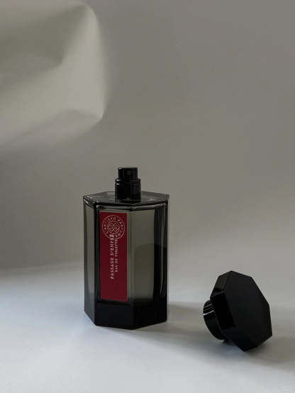 【ของแท้✓จัดส่งรวดเร็ว】Passage d'Enfer EDT 2ml / 5ml / 10ml น้ําหอม unisex น้ำหอมขายดี  น้ำหอมขายดี น้ำหอมพกพา ขนาดทดลอง
