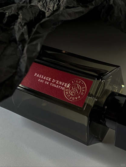 【ของแท้✓จัดส่งรวดเร็ว】Passage d'Enfer EDT 2ml / 5ml / 10ml น้ําหอม unisex น้ำหอมขายดี  น้ำหอมขายดี น้ำหอมพกพา ขนาดทดลอง