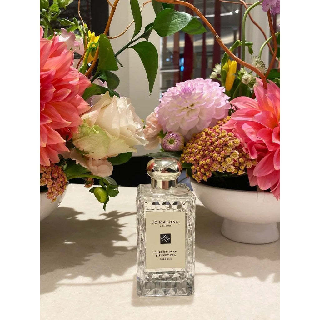 【ของแท้✓จัดส่งรวดเร็ว】English Pear & Freesia | Wood Sage & Sea Salt EDC 2ml/5ml/10ml unisex  น้ําหอมผู้หญิง  น้ําหอม น้ำหอมขายดี น้ำหอมพกพา  กลิ่นหอม