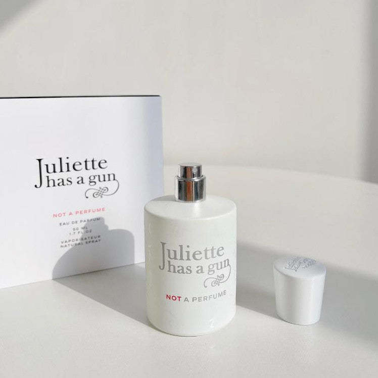 【ของแท้✓จัดส่งรวดเร็ว】 Not A Perfume Superdose EDP 2ml/5ml/10ml น้ําหอม unise  น้ําหอมผู้หญิง  กลิ่นติดทนนาน กลิ่นหอม น้ำหอมมินิ น้ำหอมพกพา