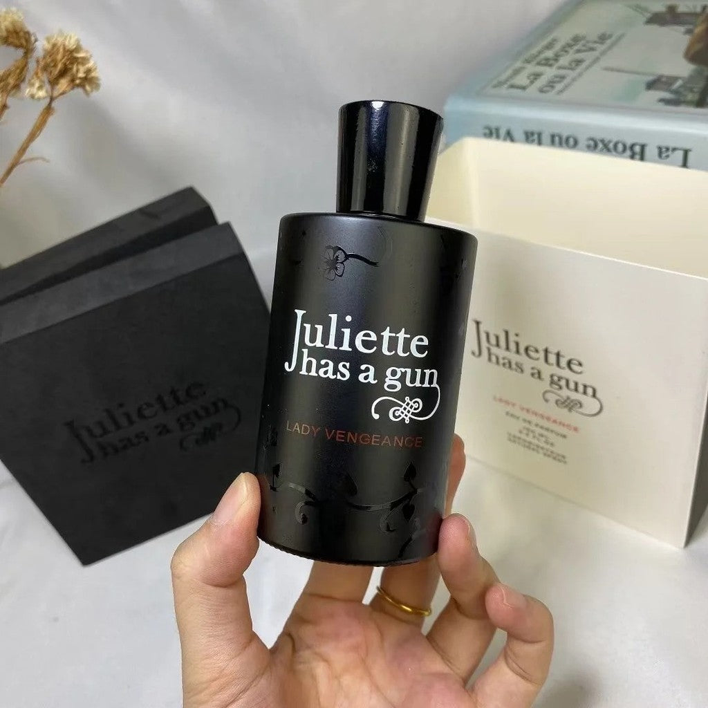 【ของแท้✓จัดส่งรวดเร็ว】 Not A Perfume Superdose EDP 2ml/5ml/10ml น้ําหอม unise  น้ําหอมผู้หญิง  กลิ่นติดทนนาน กลิ่นหอม น้ำหอมมินิ น้ำหอมพกพา