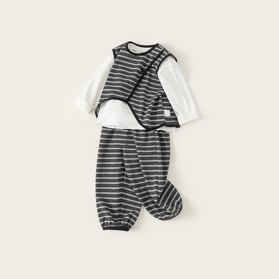 童裝男童套裝春季新品設計感背心純色打底衫條紋褲女童三件套