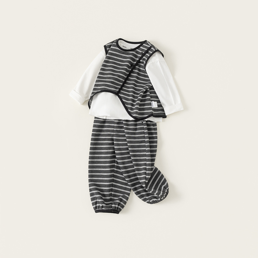 童裝男童套裝春季新品設計感背心純色打底衫條紋褲女童三件套