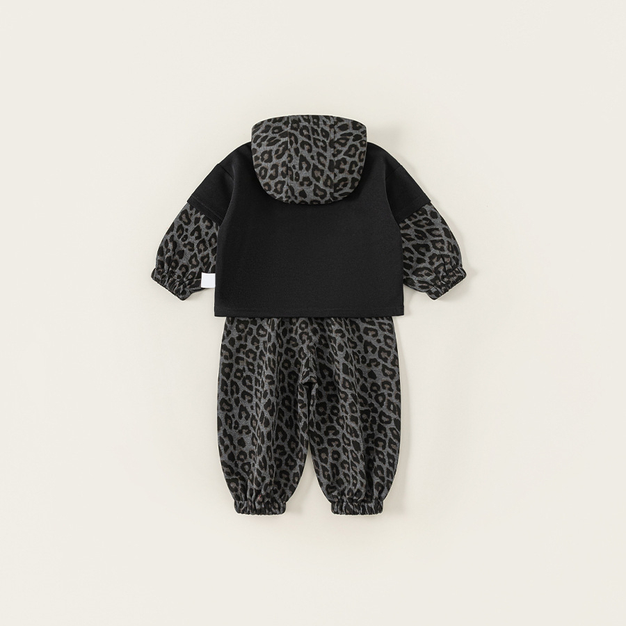 童裝男童套裝春新品豹紋假兩件連帽衛衣束腳褲兒童帥氣兩件套