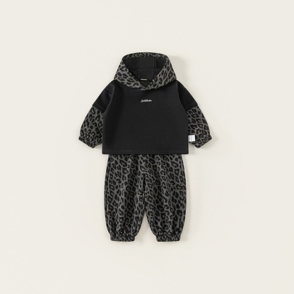 童裝男童套裝春新品豹紋假兩件連帽衛衣束腳褲兒童帥氣兩件套