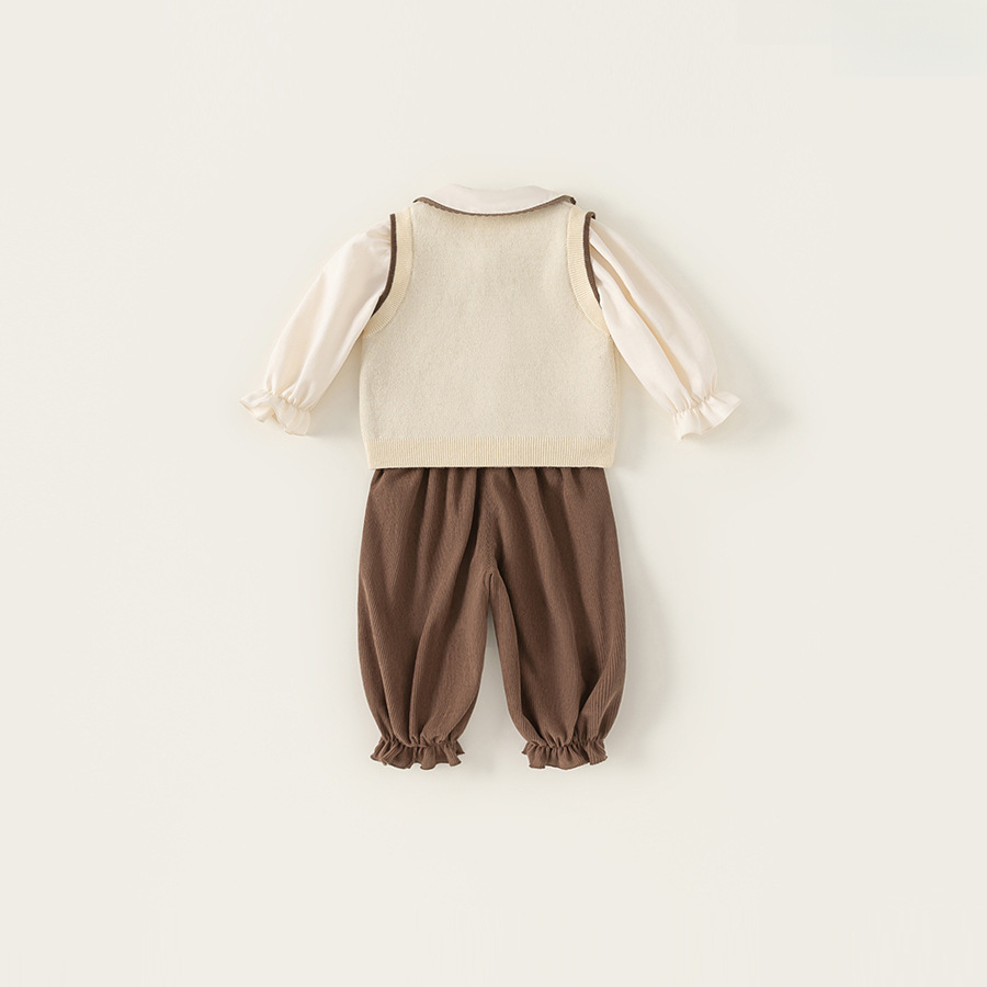 童裝女童秋裝新款套裝洋氣小熊毛衣馬甲花邊領襯衣長褲三件套