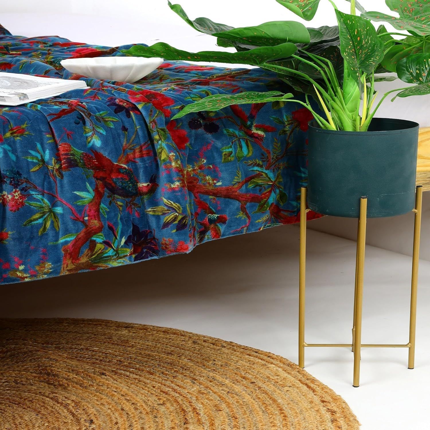 Craftluxe Navy Velvet Floral Kantha Quilt – Luxurious Blanket