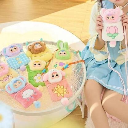 C036 Samuel春のおでかけシリーズ スマホポーチ ぬいぐるみチャーム