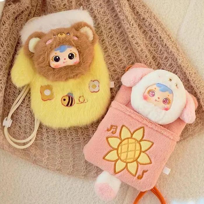 C036 Samuel春のおでかけシリーズ スマホポーチ ぬいぐるみチャーム
