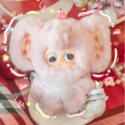 「야, 미」인형 “나 이렇게 귀여운 거 맞지?” | 존재감 넘치는 데스크 파트너