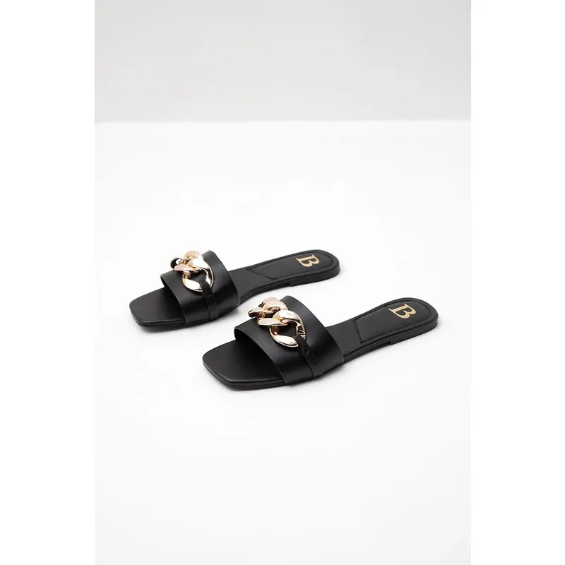 Berrybenka - Sepatu Sendal Teplek Wanita Sofia Irrie Chain Flat Sandal