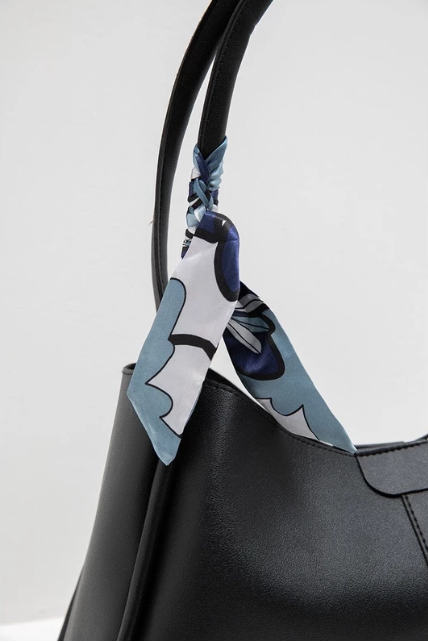 Berrybenka - Tas Wanita Totebag Tekka Windy Tote Bag