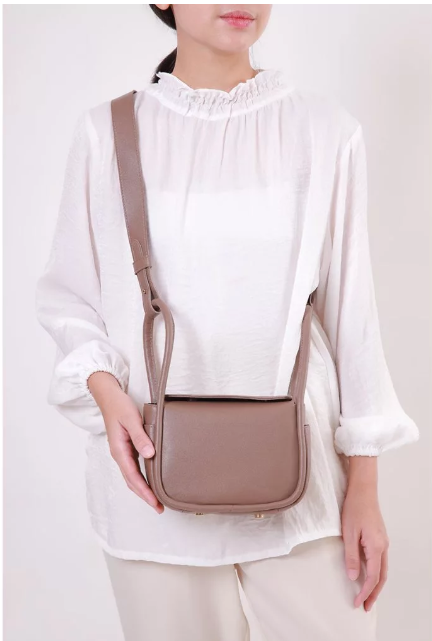 Berrybenka - Tas Selempang Sling Bag Wanita Tekka Hana Sling Bag