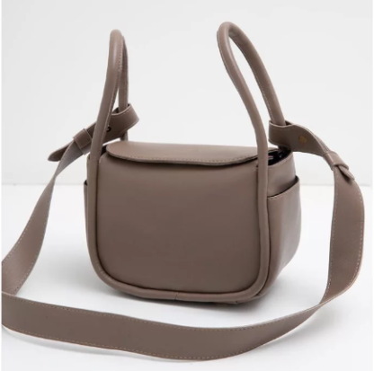 Berrybenka - Tas Selempang Sling Bag Wanita Tekka Hana Sling Bag