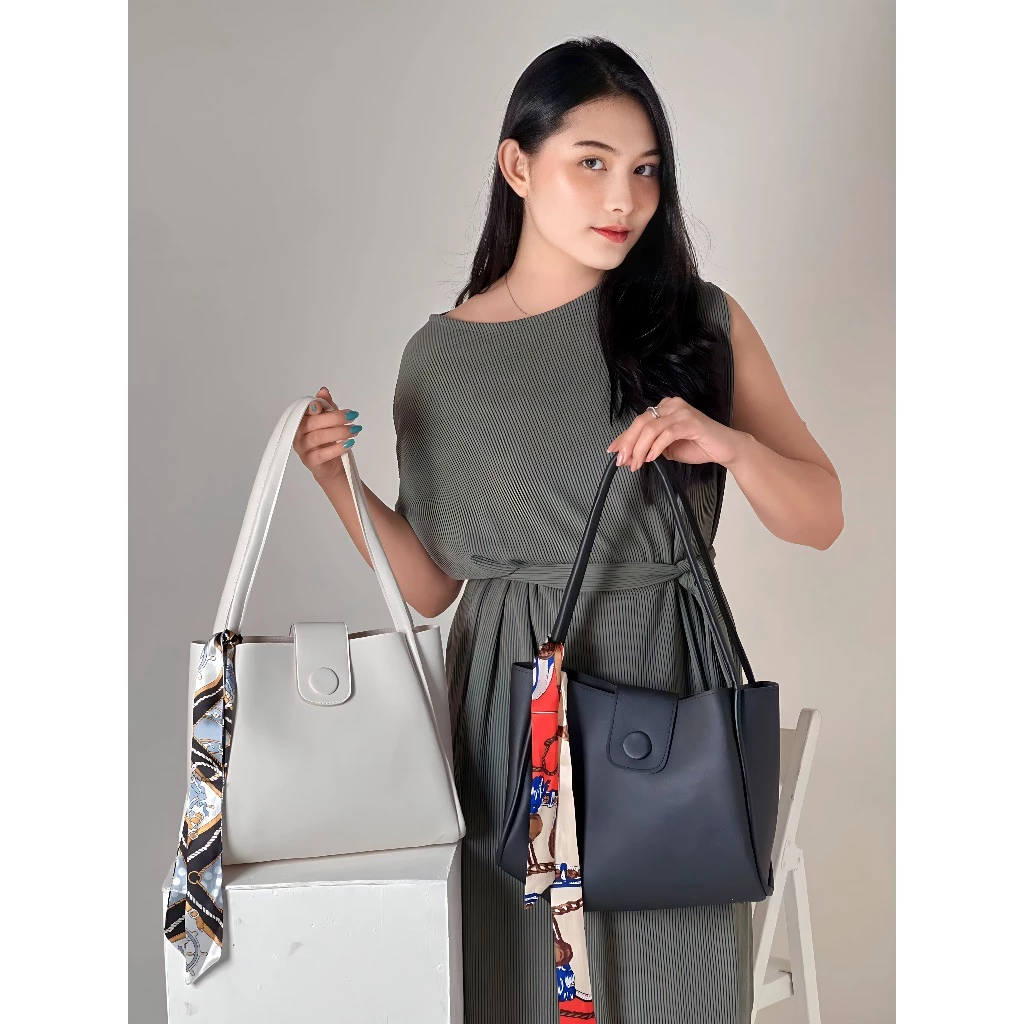 Berrybenka - Tas Wanita Totebag Tekka Kanaya Tote Bag