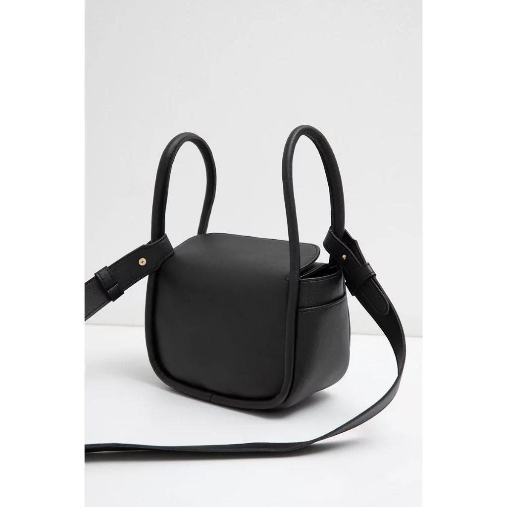 Berrybenka - Tas Selempang Sling Bag Wanita Tekka Hana Sling Bag