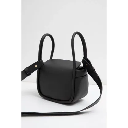 Berrybenka - Tas Selempang Sling Bag Wanita Tekka Hana Sling Bag