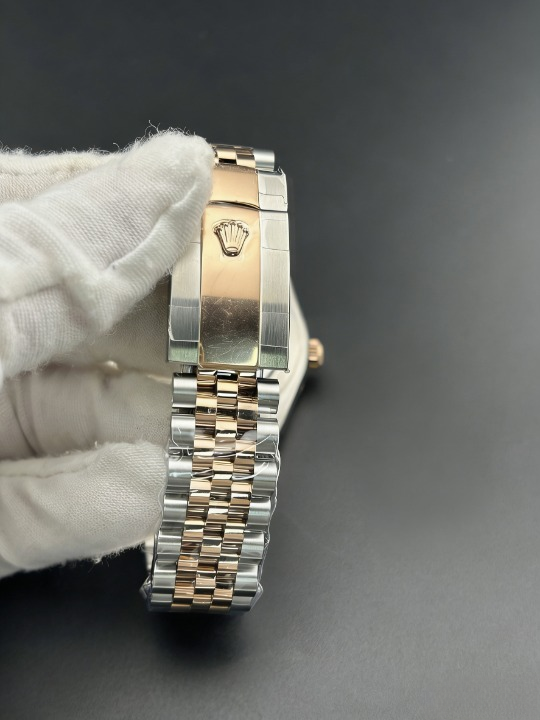 CLEANクリーン工場 ROLEXロレックスデイトジ ャスト126331 41mmコンビローズゴールド  シルバ ーフルーテッドモチーフダイヤル ジュビリープレ スレット 1:1精度