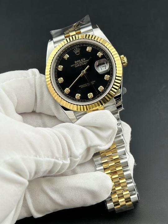 CLEANクリーン工場 ROLEXロレックスデイトジ ャスト コンビゴールド126333 41mmダイヤ目盛 り ブラック文字盤 フルーテッドベゼル ジュビリ ープレスレット 1:1精度