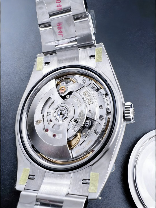 CLEANクリーン工場 ROLEXロレックスデイトジ ャスト126334 41mmホワイトマザーオブパールダ イヤモンド入り文字盤 フルーテッドベゼル オイス タープレスレット 1:1精度