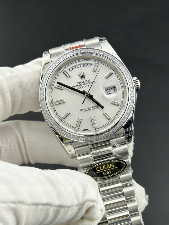 CLEANクリーン工場 ROLEXロレックスデイデイ 228349tbr 40mmダイヤ目盛り シルバー文字 盤 ダイヤモンドベゼル プレジデントプレスレット 1:1精度