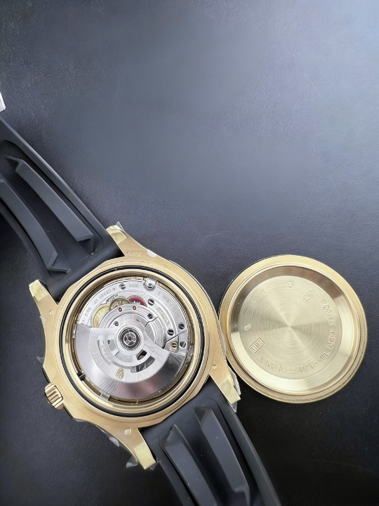 CLEANクリーン工場ROLEXロレックス ヨットマス  ター42 226658 イエローゴールド プラック文字 盤 ゴムプレスレット 1:1精度