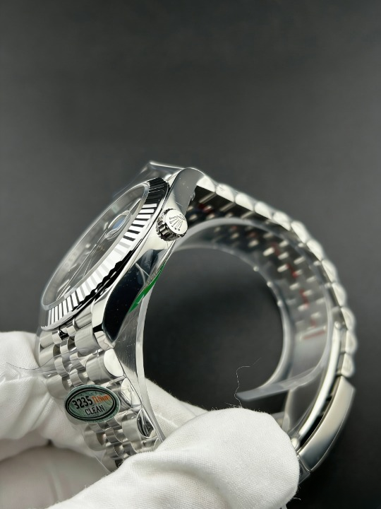 CLEANクリーン工場 ROLEXロレックスデイトジ ャスト126334 41mmグリーン文字盤 フルーテッド ベゼル ジュビリープレスレット 1:1精度