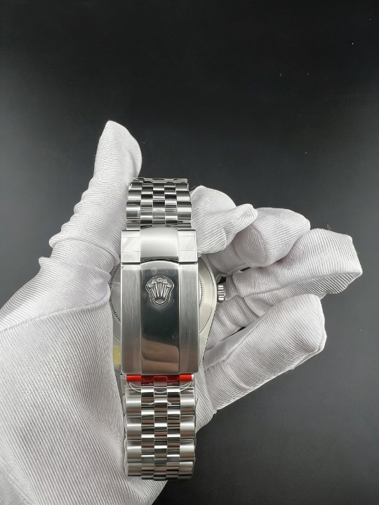 CLEANクリーン工場 ROLEXロレックスデイトジ ャスト126334 41mmグリーンフルーテッドモチー フ文字盤 フルーテッドベゼル ジュビリープレスレ ット  1:1精度