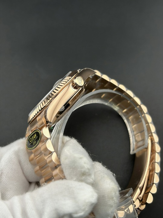 CLEANクリーン工場 ROLEXロレックスデイディ1 ト  エバーローズゴールド228235  40mmダイヤ目 盛り  ヘマタイト文字盤 フルーテッドベゼル プレ  ジデントプレスレット  1:1精度