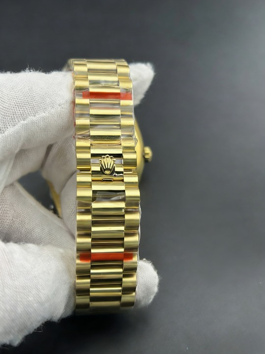 CLEANクリーン工場 ROLEXロレックスデイデイ イエローゴールド228238 40mm ャンパン 文字盤 フルーテッドベゼル プレジデントプレスレ 1:1精度