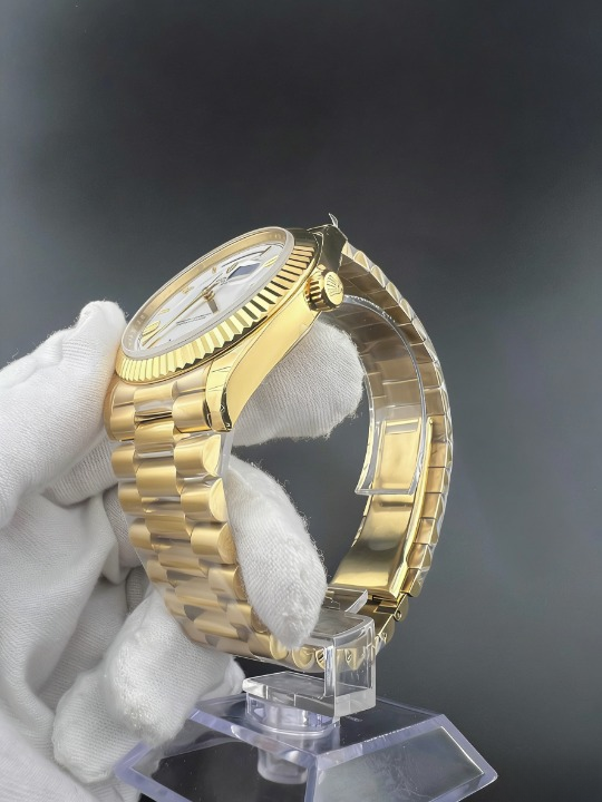CLEANクリーン工場 ROLEXロレックスデイデイデイ ト イエローゴールド228238 40mm ホワイト文 字盤 フルーテッドベゼル プレジデントプレスレッ 1:1精度