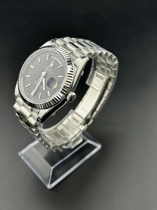 CLEANクリーン工場 ROLEXロレックスデイデイデイ 228236 40mmブラック文字盤 フルーテッドベ ゼル プレジデントプレスレット 1:1精度