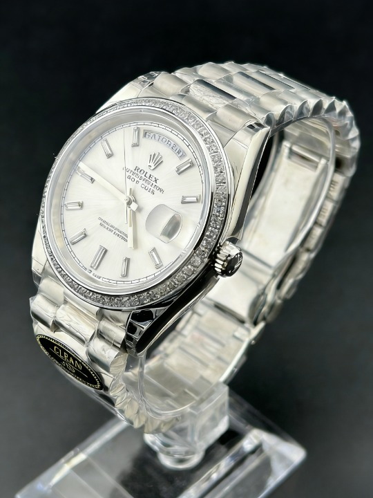 CLEANクリーン工場 ROLEXロレックスデイデイ 228349tbr 40mmダイヤ目盛り シルバー文字 盤 ダイヤモンドベゼル プレジデントプレスレット 1:1精度