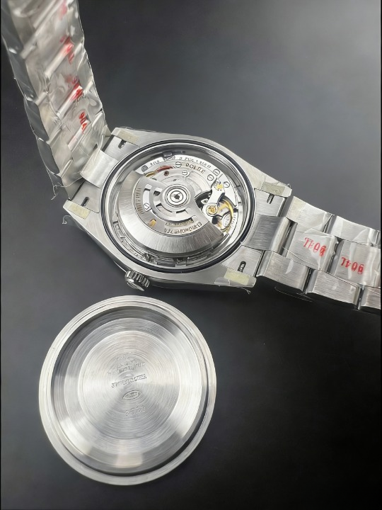 CLEANクリーン工場  ROLEXロレックス オイス ターパーペチュアル124300 セレブレーシ 41mm ョンモチーフ文字盤 オイスタースチール 1:1精度度
