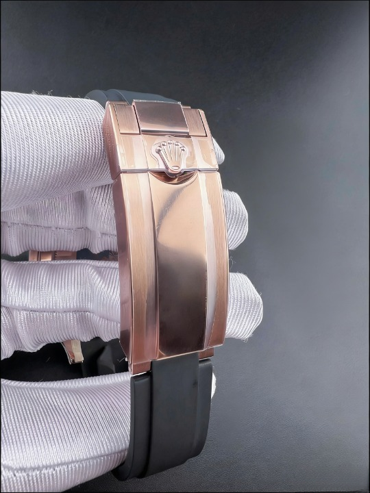 CLEANクリーン工場ROLEXロレックス ヨットマス ター40 126655 ローズゴールド プラック文字盤 ラバープレスレット 1:1精度