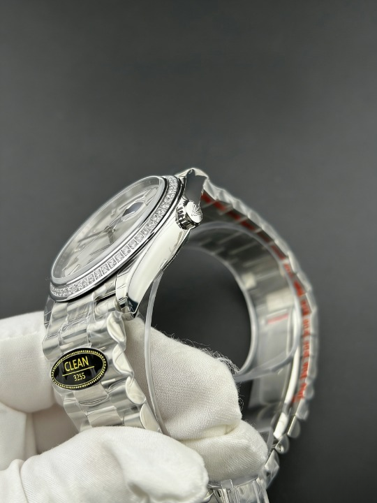 CLEANクリーン工場 ROLEXロレックスデイデイ 228349tbr 40mmダイヤ目盛り シルバー文字 盤 ダイヤモンドベゼル プレジデントプレスレット 1:1精度