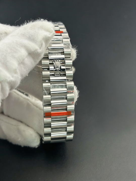 CLEANクリーン工場 ROLEXロレックスデイデイ  40mmアイスブルー文字盤 フルーテッ ト 228236 ドベゼル プレジデントプレスレット 1:1精度