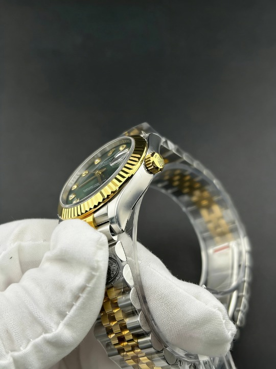 CLEANクリーン工場 ROLEXロレックスレディデ イトジャスト コンビゴールド278273 31mmダイ ヤモンド目盛り グリーン文字盤 フルーテッドベゼ ル ジュビリープレスレット   1:1精度